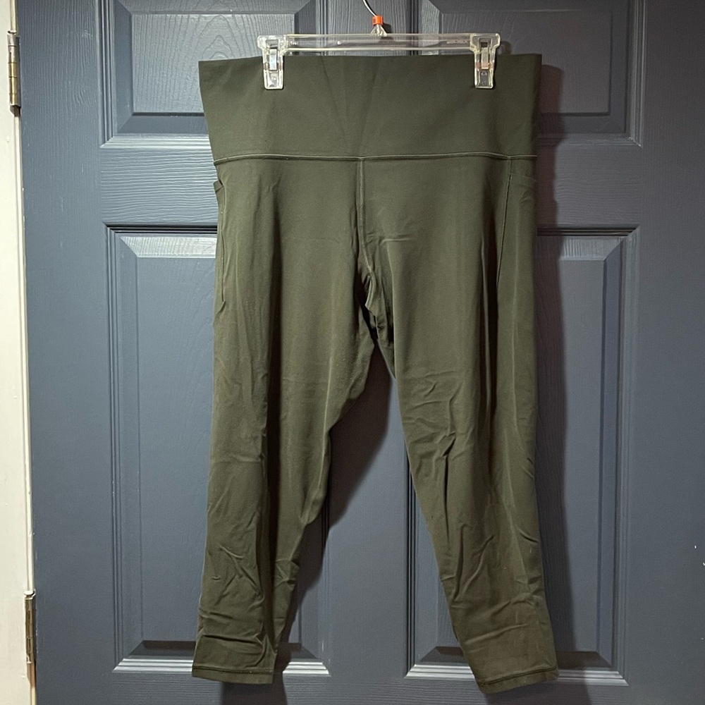 Green Athleta Stash Pocket Legging